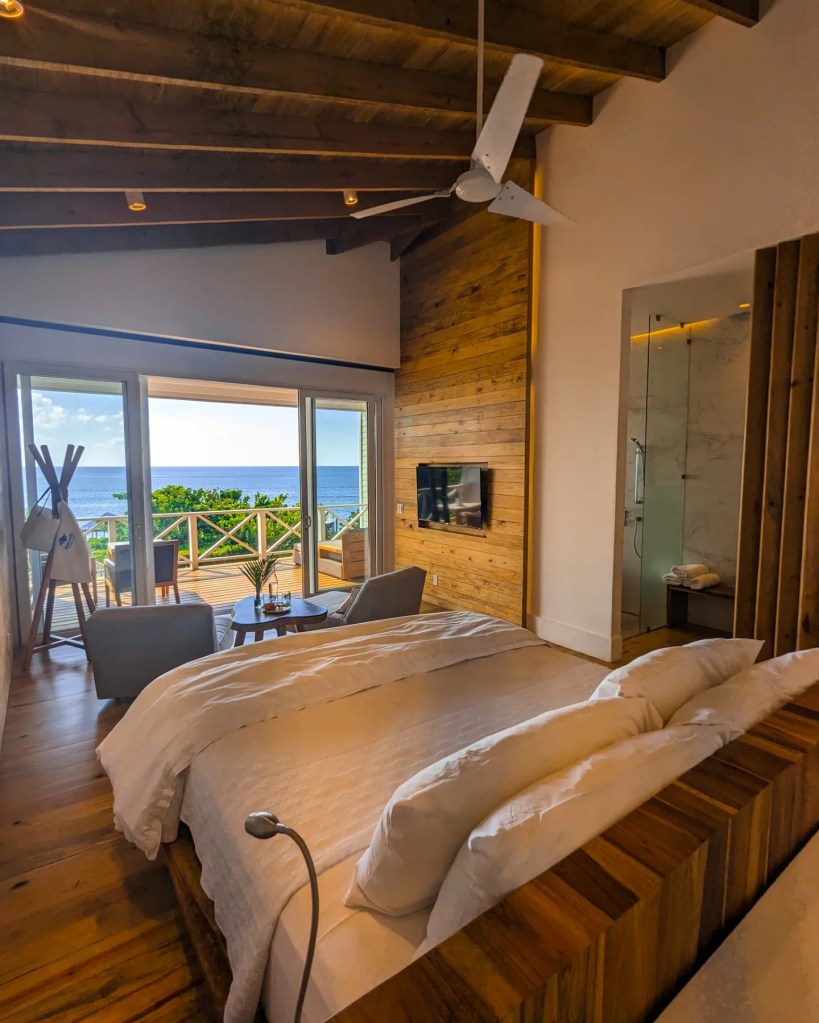 Deluxe suite Ibagari roatan