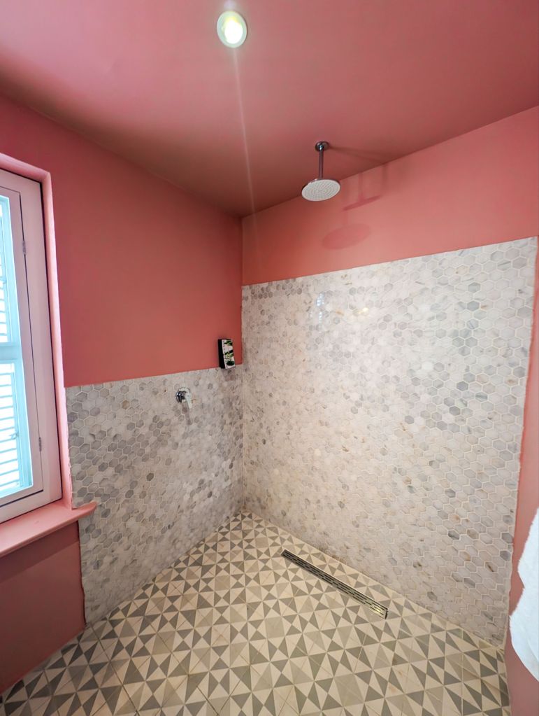 wynwood boutique hotel curacao bathroom