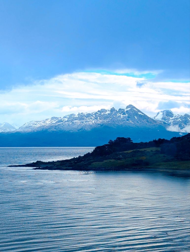 los cauquenes hotel ushuaia argentina patagonia views