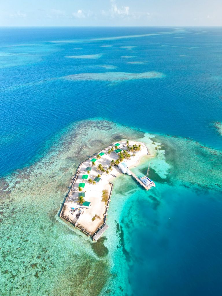 ragga sailing adventures belize rendezvous caye