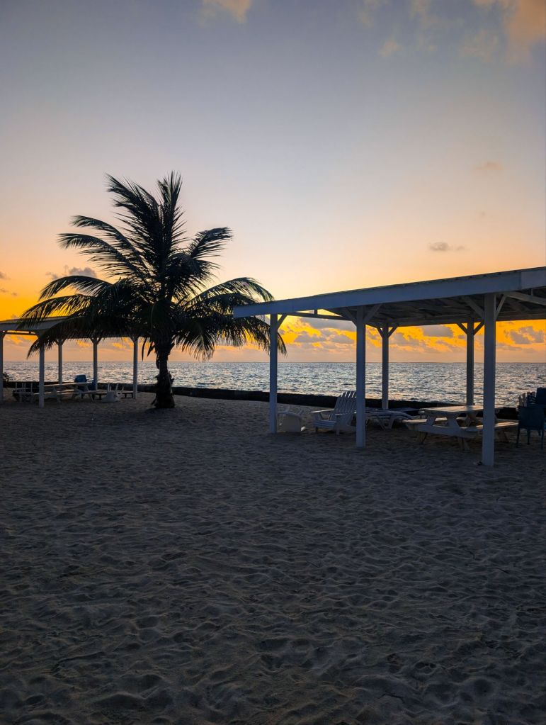 ragga sailing adventures belize rendezvous caye 