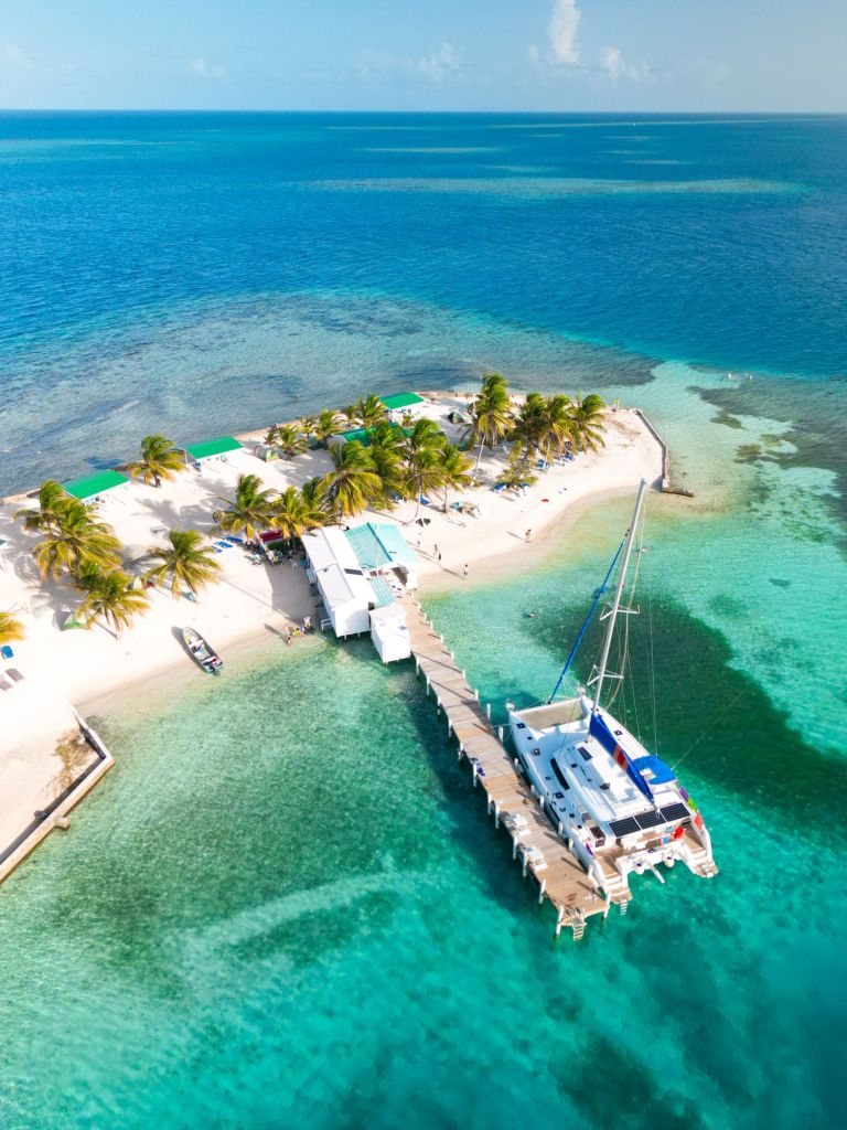 ragga sailing adventures belize rendezvous caye