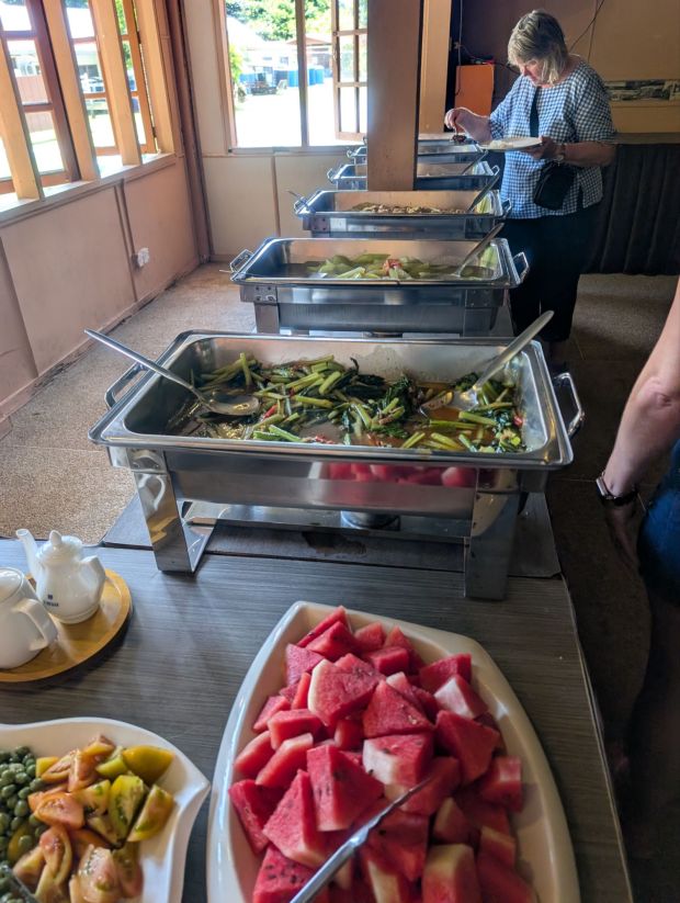 turtle island selingan borneo lunch