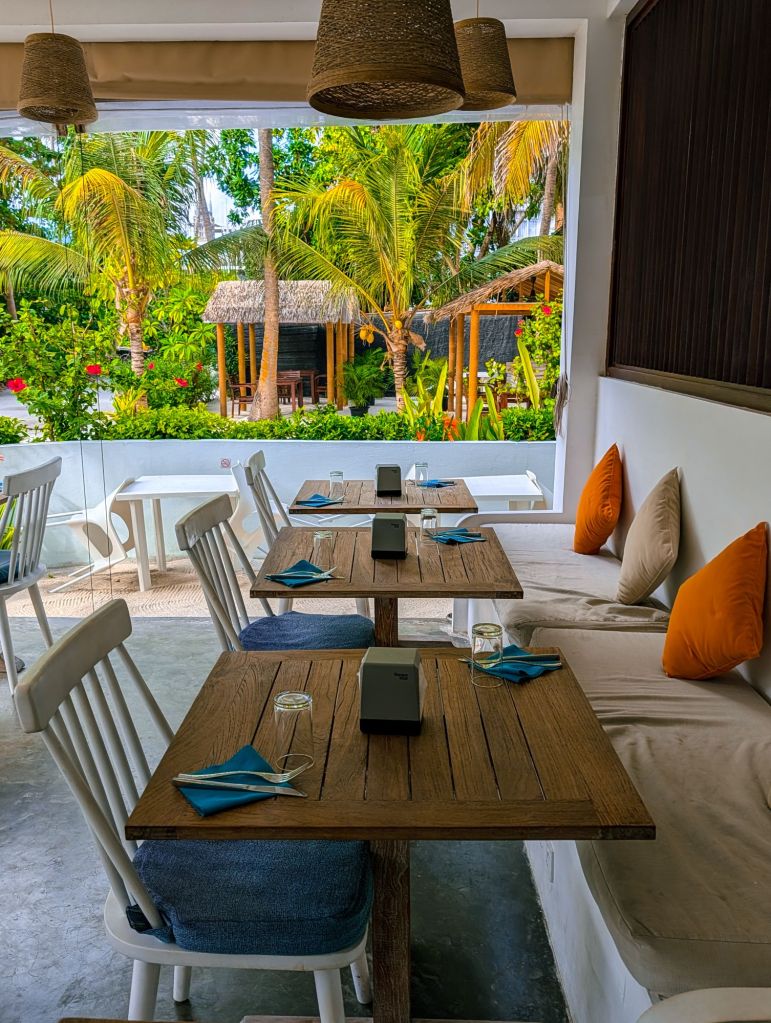 bliss dhigurah maldives